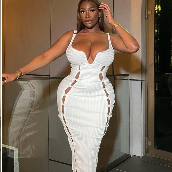 White Dress for Birthday, Brunch, or any Celebration - Picture 3 of 3